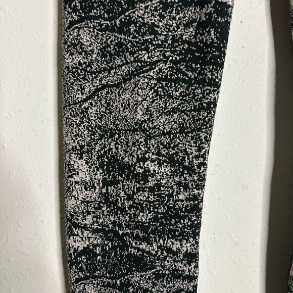 Athleta Elation Glades High Rise Tight Size XS - Picture 11 of 15